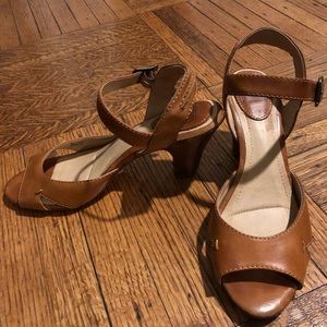 Frye brown leather heels, size 8M